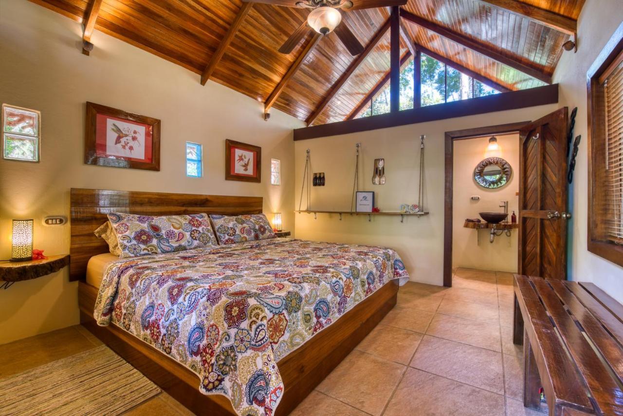 Caribe Town Bungalows Puerto Viejo de Talamanca Экстерьер фото
