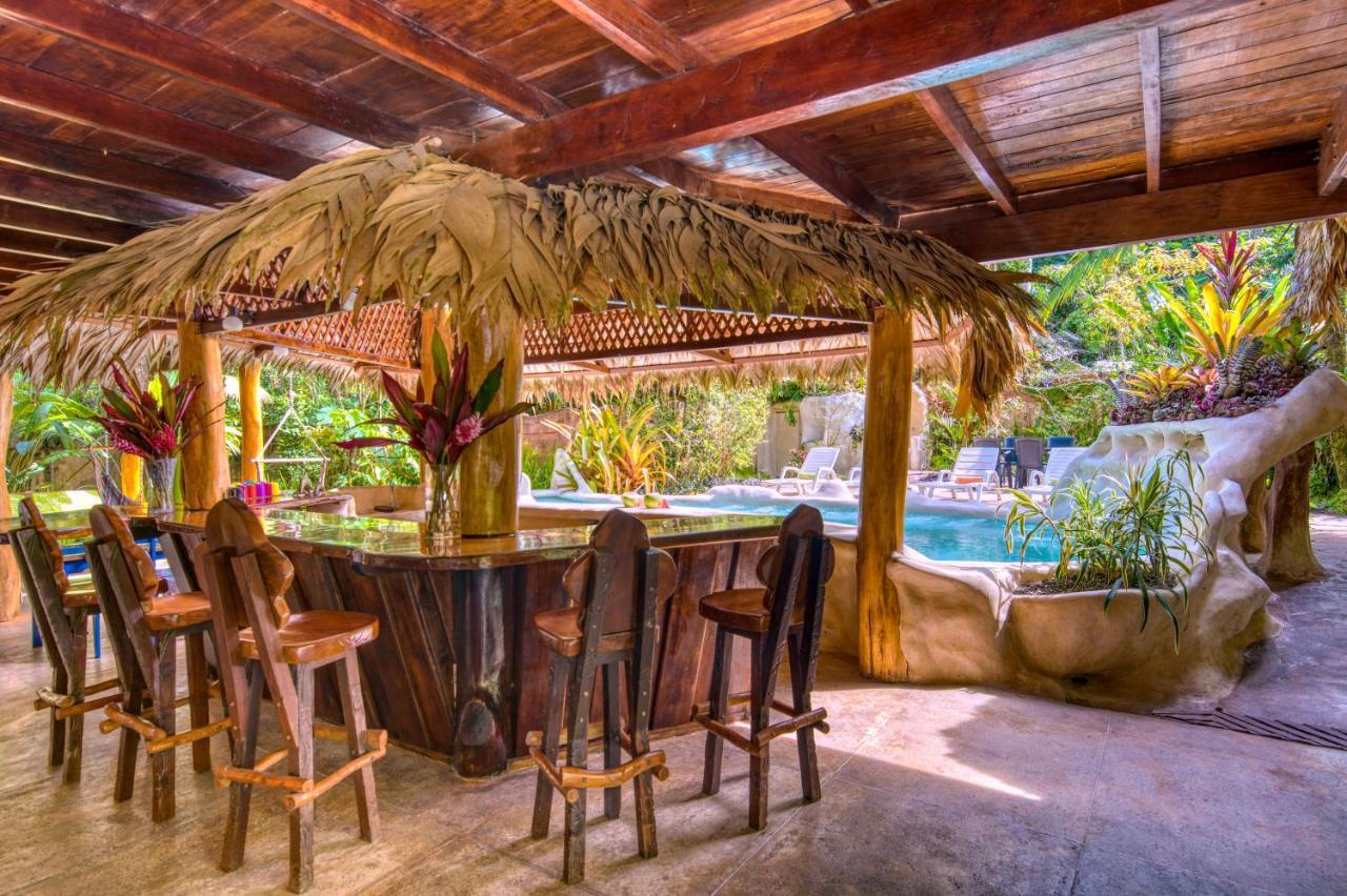 Caribe Town Bungalows Puerto Viejo de Talamanca Экстерьер фото